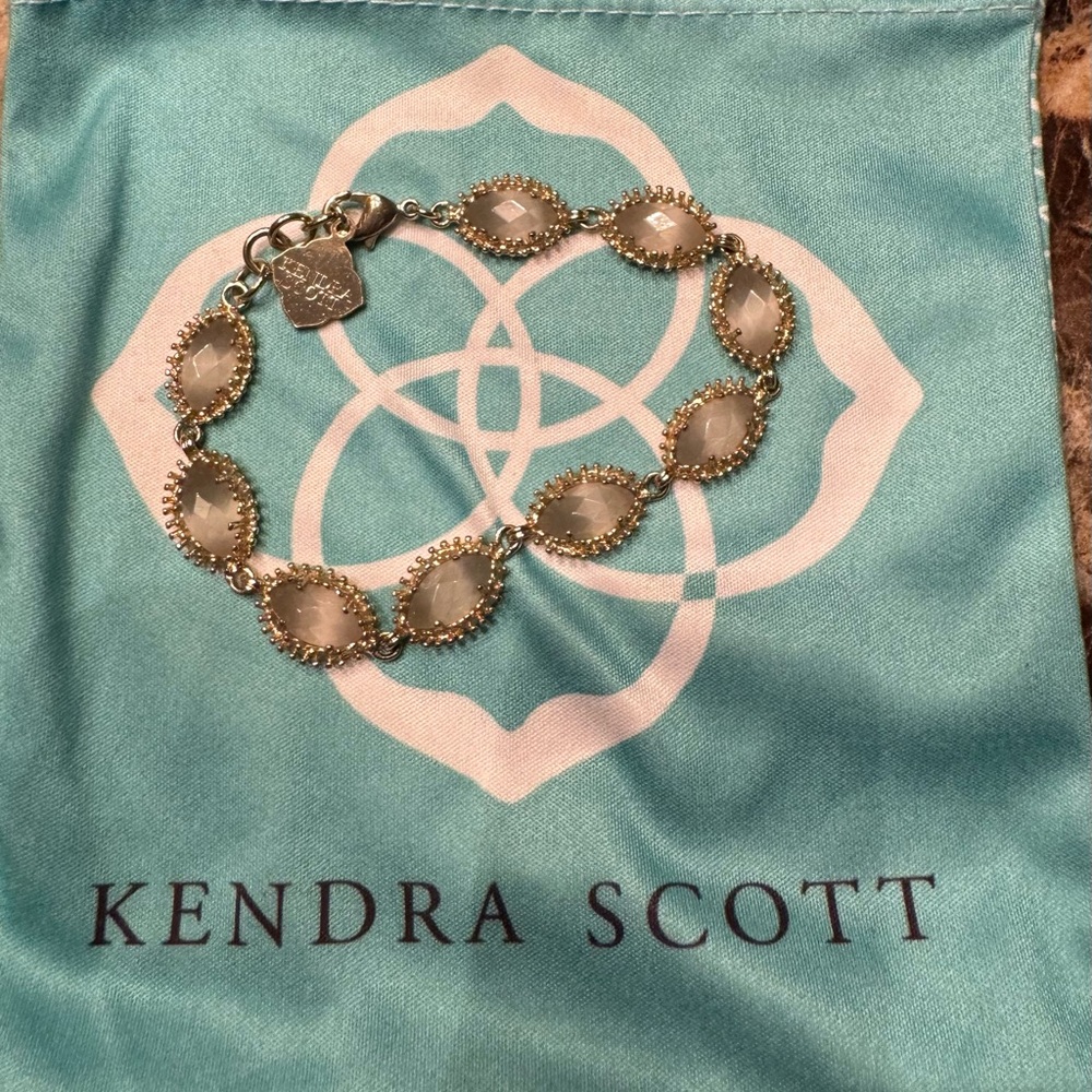 Kendra Scott bracelet